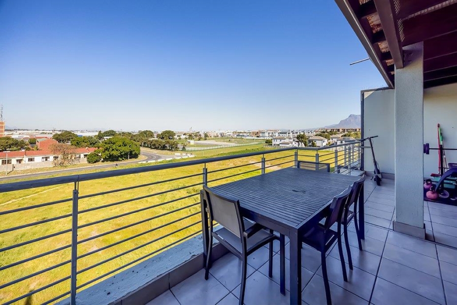 To Let 2 Bedroom Property for Rent in Royal Ascot Western Cape
